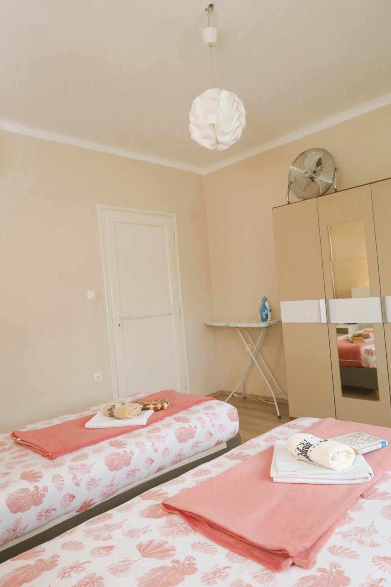 Kamena Kuca Apartment Pozega Exterior photo